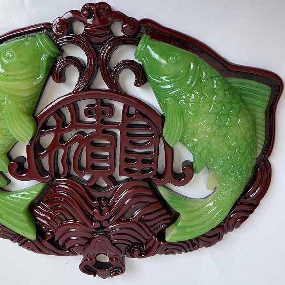 Beautiful Vintage Feng Shui Chinese Good Luck Green Resin Koi Fish Wood Wall Han - Picture 2 of 8